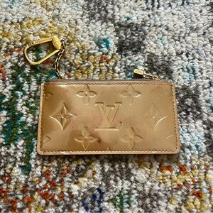 Louis Vuitton Beige Noisette Monogram Vernis Key Pouch Pochette Cles